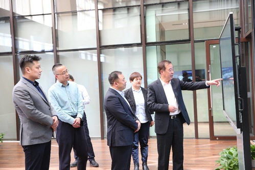 深化行業協同，共謀發展新篇 分享通信集團拜會中國鐵塔董事長